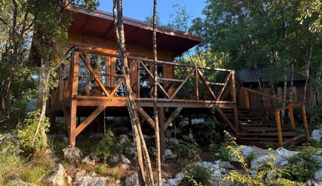 Bungalow with Patio