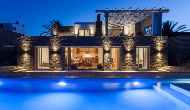 By Whitelist Mykonos