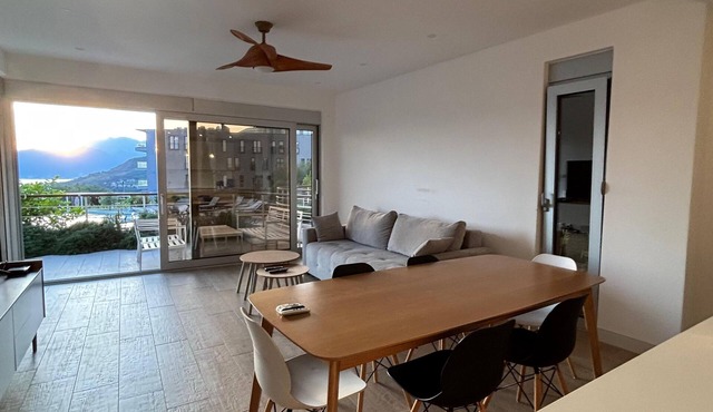 C1 2 bedrooms, 2 bath, workroom, Luxury apartment Pool & Sea view