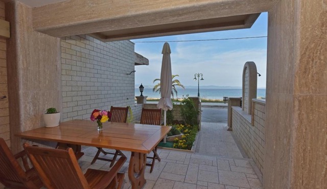 Camellia BeachFront House Potidea