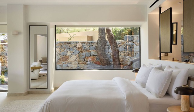 Cape Sounio, A Resort to Live