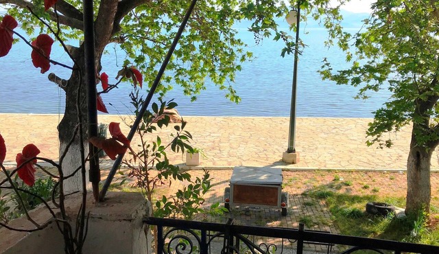 Casa Lela 1 – Traditional Stone Home 8m from the Sea