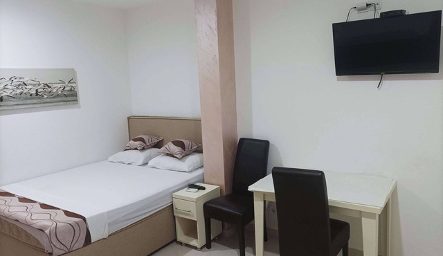 Charming 1-bedroom apartment with WiFi and AC in lovely Budva