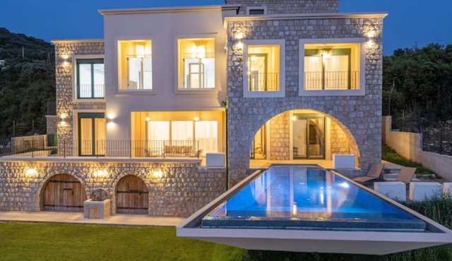 Charming 3-bedroom villa with WiFi, AC in quaint Bar Municipality