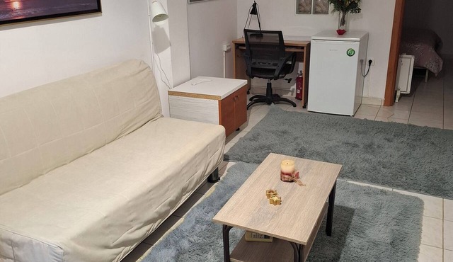 Charming apartment in delightful Thessaloniki near to metro station and seaside in Thessaloniki