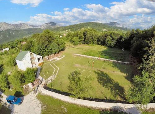 Charming chalet in Herceg Novi with fenced garden