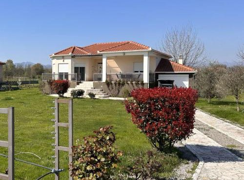 Charming Countryside Villa with Garden & Terrace near Skadar Lake