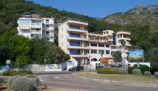 Charming family Apt with sea view and quick acces to beaches