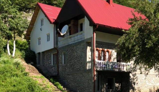 Charming guesthouse with garden, sun terrace & top location