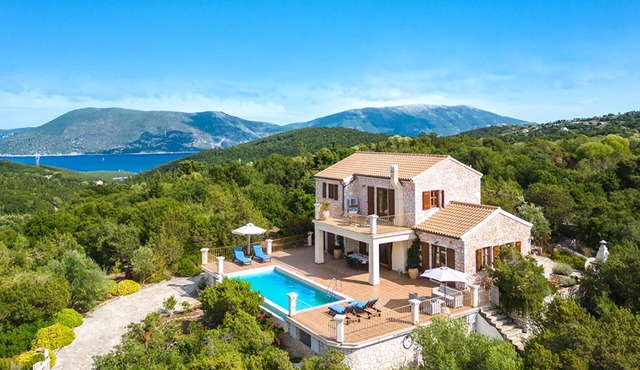 Charming House with Sea Views and Sunset Outlook near Fiskardo in Fiskardo