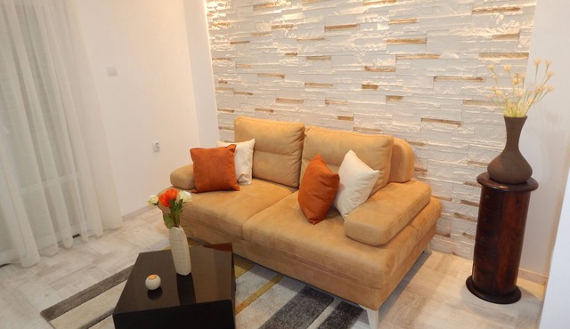 Charming Studio With Separate Bedroom
