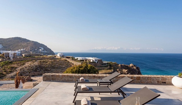 Chef included by Fantasia Villas: Roman Estate Villa