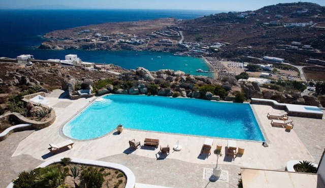 Chef included by Fantasia Villas: Paradiso Villa 23 bedrooms