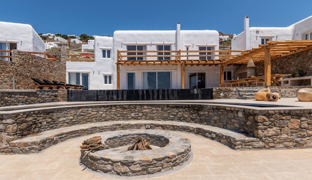 Chef included by Fantasia Villas: de la Greco Villa