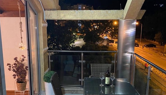 Chic Flat w Balcony 10 min to Beach Greco in Budva