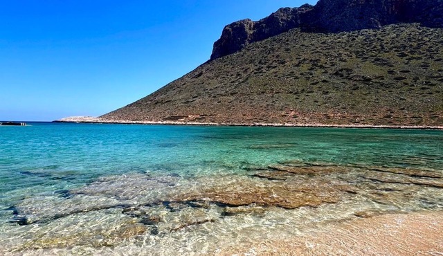 Christiana's Beach Apartment in Stavros