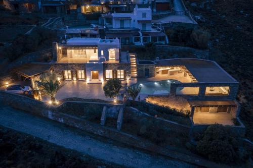 Christina's Panormos Villa