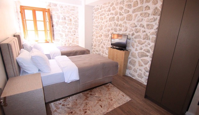 Comfort modern apartment in center Cetinje