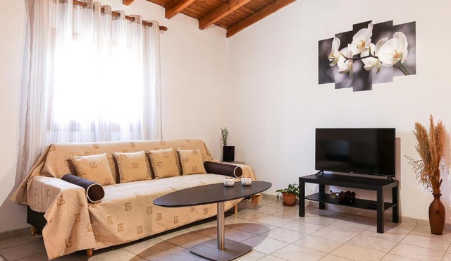 Comfortable house in quiet area in Chania in Vasilópoulon