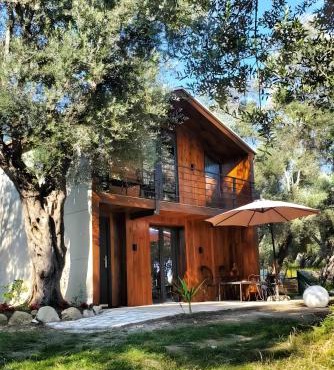 Coratina Cottage