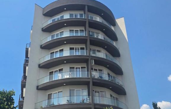 Corner Apartments