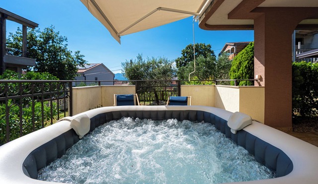 Cozy 2-bedroom apartment in amazing Tivat with private gym and jacuzzi