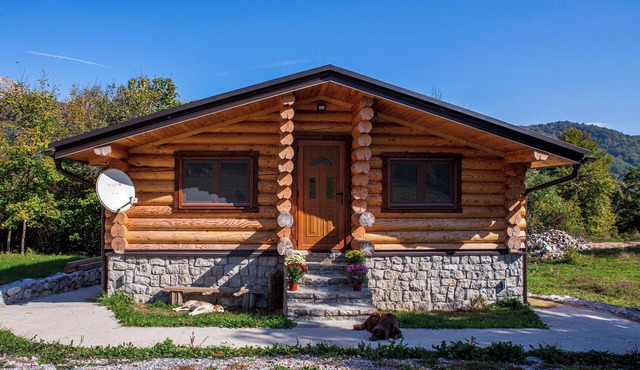 Cozy 2-Bedroom Chalet in Beautiful Countryside in Kolasin
