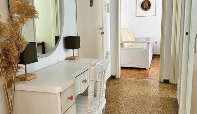 Cozy Apartment in Thiseio. Super close to Acropolis ! Pet & family friendly !