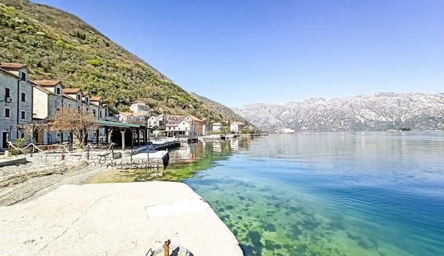 Cozy apartment on the first line of the sea for a relaxing family holiday