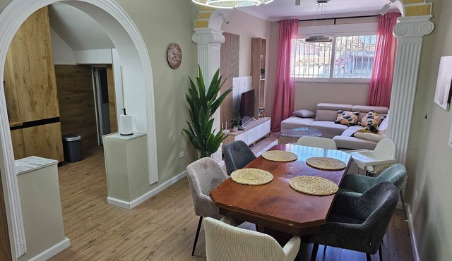 Cozy central vacation apartment "Little Oasis" Vlora