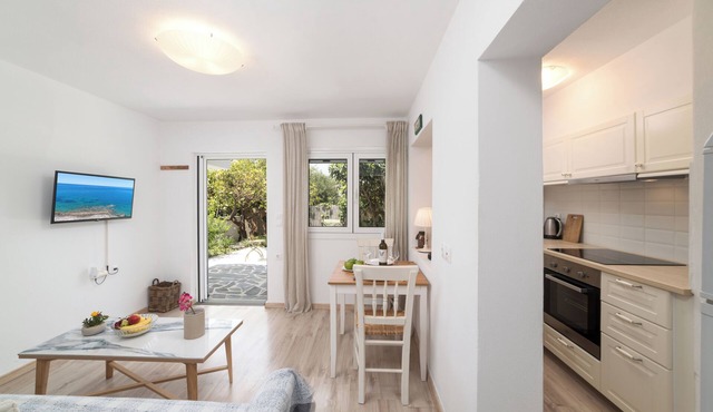 Cozy Cottage by Yiamarin in Agios Nikolaos