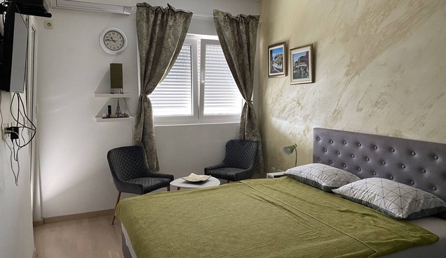 cozy double room with balcony/very central
