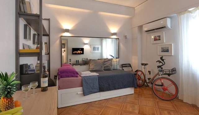 Cozy Kypseli Apartment with Ultra-Fast 1000 Mbps Fiber Wi-Fi