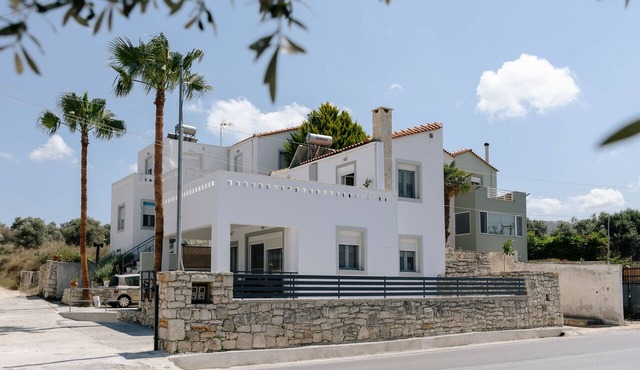Cozy,modern home in the middle of nature!Quiet area,countryside,clean atmosphere in ΑΔΕΛΕ