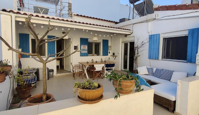 Crete Beach House in Kalyves