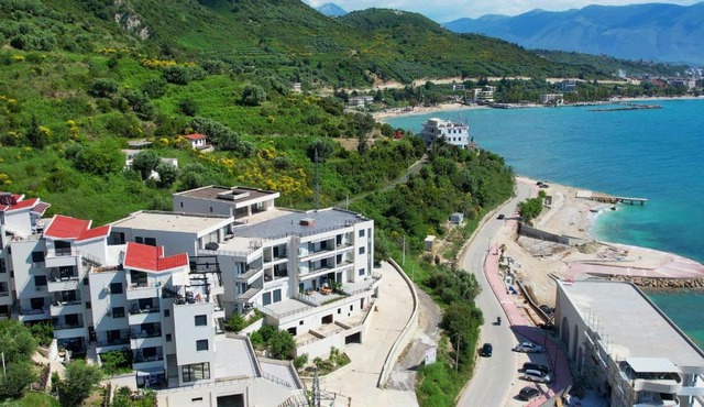 Crystal Beach Radhime in Vlorë