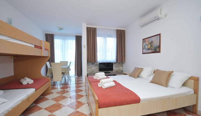 D&D Apartments Budva 3 - Apartment with 4 beds (Studio)