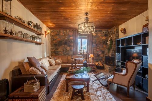 Dandy Villas Palios Agios Athanasios - Rustic - Fireplace - Village Square in Edessa