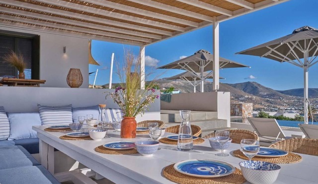 Delium Villa mit infinity pool und Meeresblick