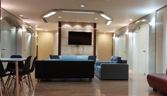 Deluxe Apartment 12BD 6BATH