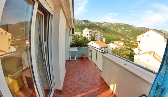 Deluxe apartment with sea view in "Mila & Aleksandr apartments"