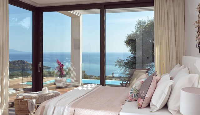Deluxe secluded villa with Infinity pool, Jacuzzi and breathtaking sea view.