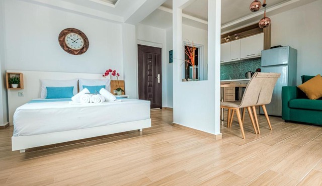 Design Suites Efharis (Chateau) in Nea Peramos