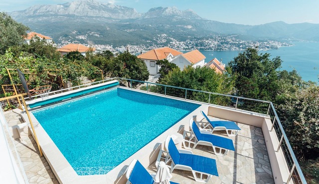 Detached Villa with Private Heated Pool and Uninterrupted View of Boka Kotorska