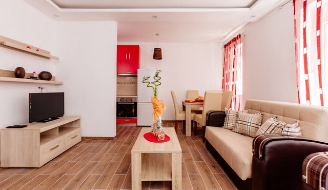 Dram Vacation Apartments- Red Studio