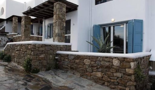 Dreamscape 3-Bedroom Mykonos Hideaway