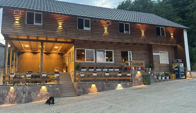 Drini Guesthouse in Tropojë