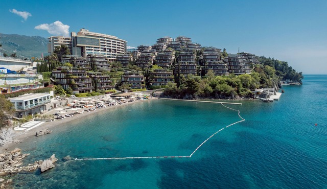 Dukley Hotel & Resort