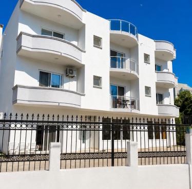 Duraku Apartments
