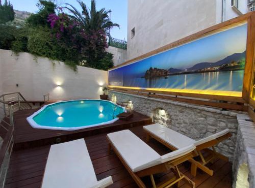 Dzaleta Boutique Suites & Pool